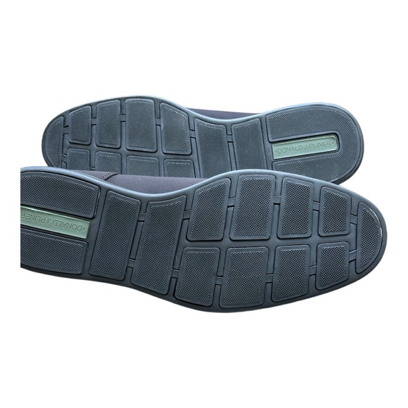Men\'s Black Slip-On Shoes